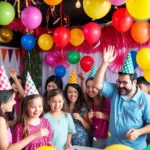 Scène de fête joyeuse avec décorations colorées et invités.