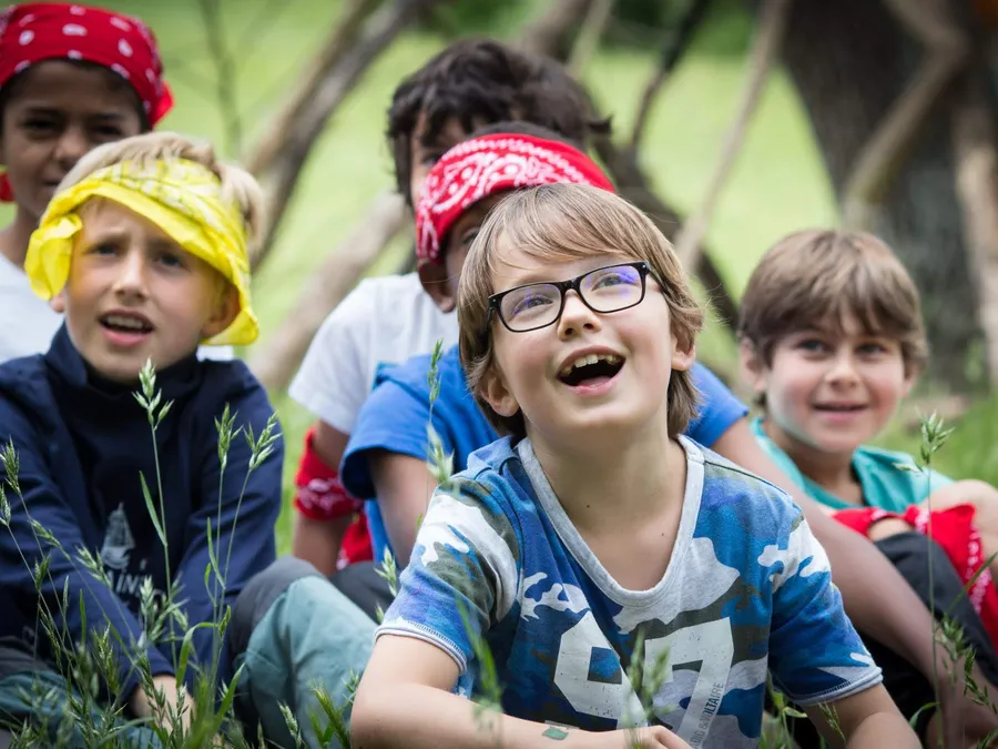 Des enfants ravis pendant une animation Kidays